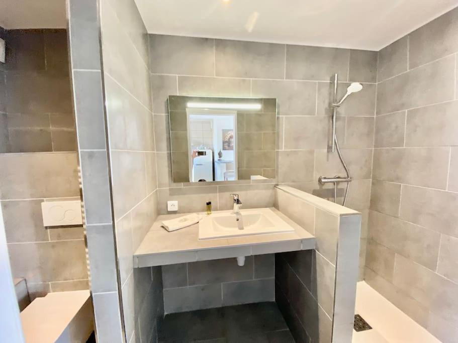 Appartement Marinesappartement, 2min Plage, Acces Direct Port